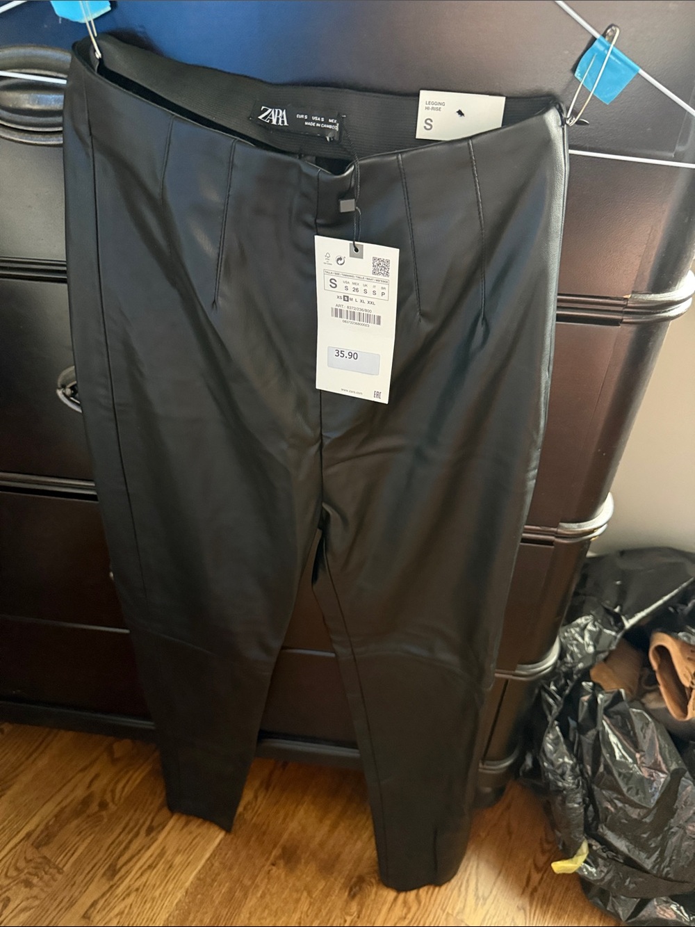 Zara Men's Faux Leather Pants in Black
